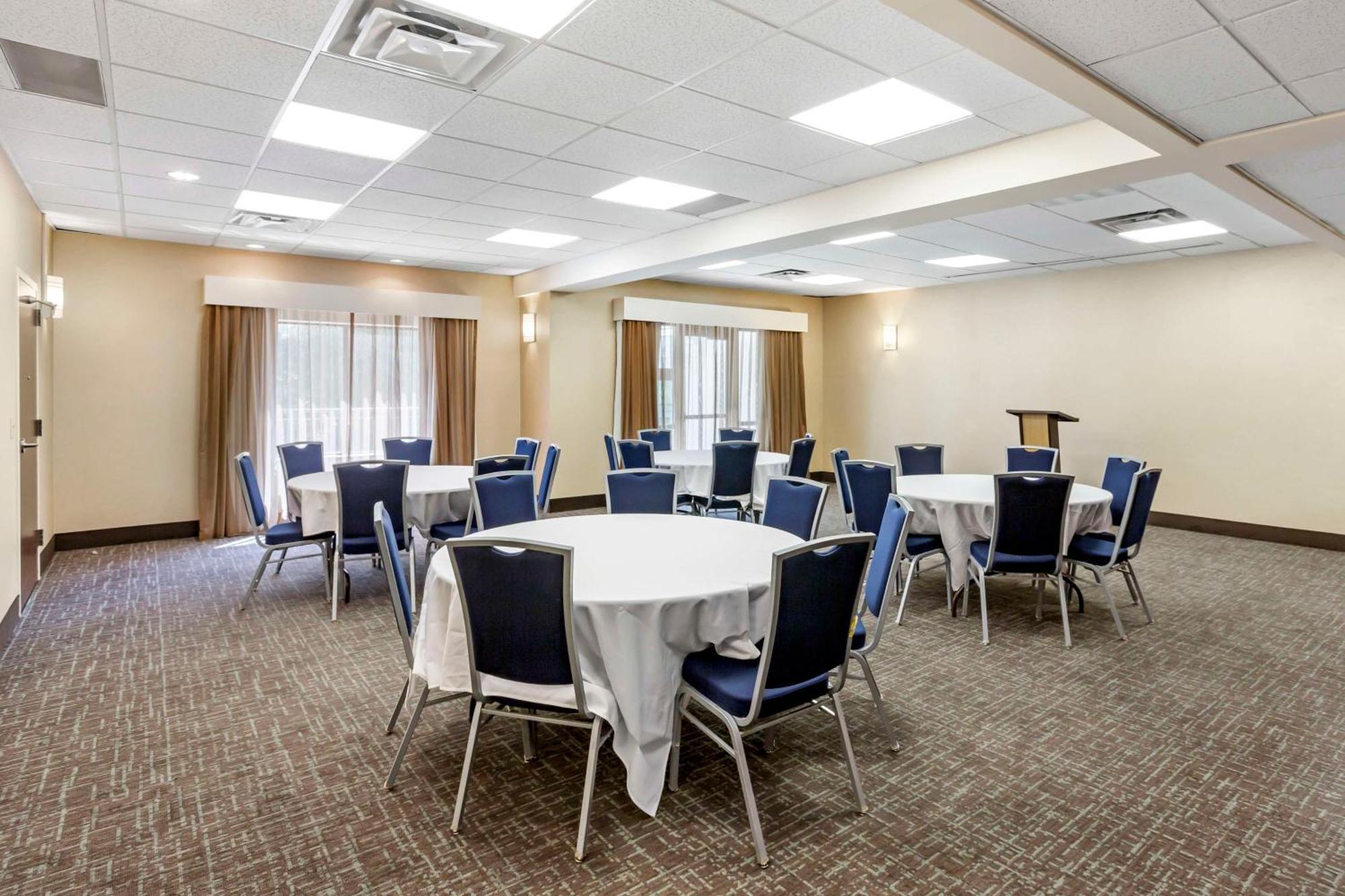 Best Western Plus Provo University Inn Екстериор снимка